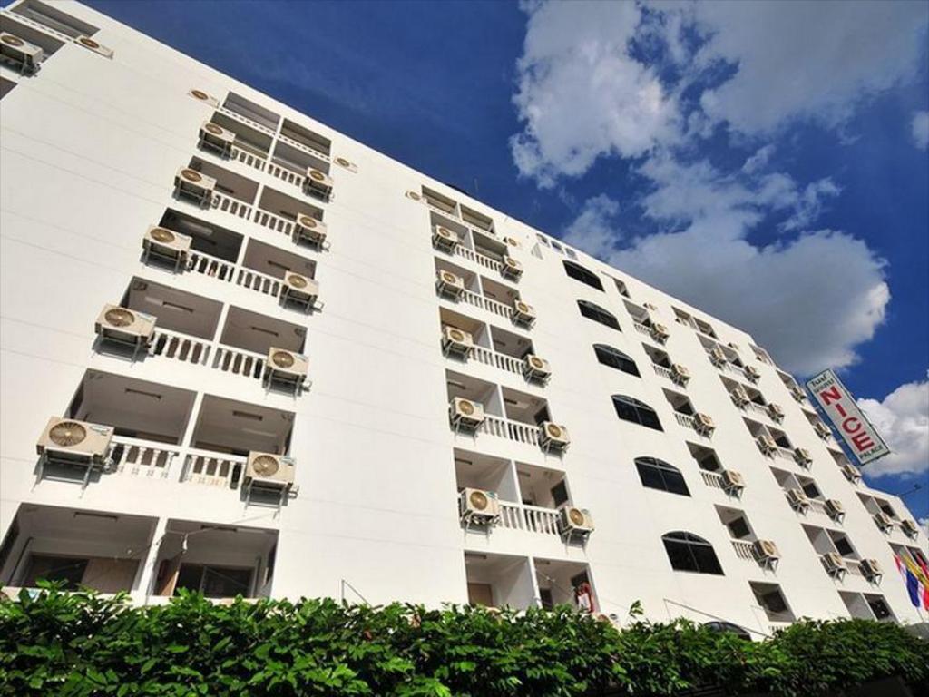 Vichaiyut Hospital 12 193554 14052710540019583436