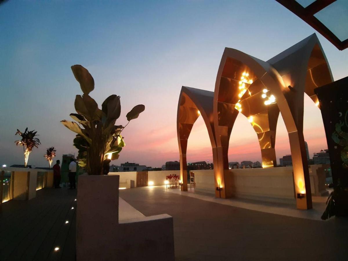 4 Monkeys, The Amused Hotel 4 237819562