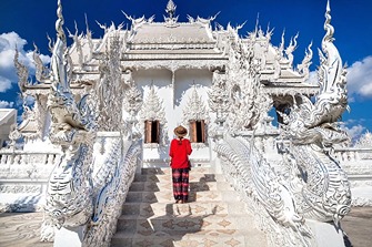 The Melting Pot of Bangkok: the City's Rich Heritage and Diversity 5 The Melting Pot of Bangkok The Melting Pot of Bangkok: the City's Rich Heritage and Diversity