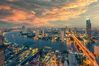 The Melting Pot of Bangkok: the City's Rich Heritage and Diversity 9 The Melting Pot of Bangkok The Melting Pot of Bangkok: the City's Rich Heritage and Diversity