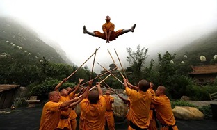 Bangkok's Monks Bangkok's Monks: A Look at the Lives and Practices of Buddhist Monks
