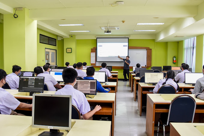 University of the Thai Chamber of Commerce 5 University of the Thai Chamber of Commerce6