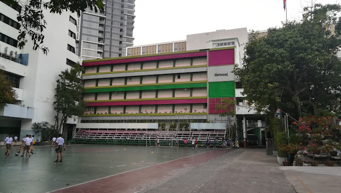Wat Suthiwararam School 4 Wat Suthiwararam School6